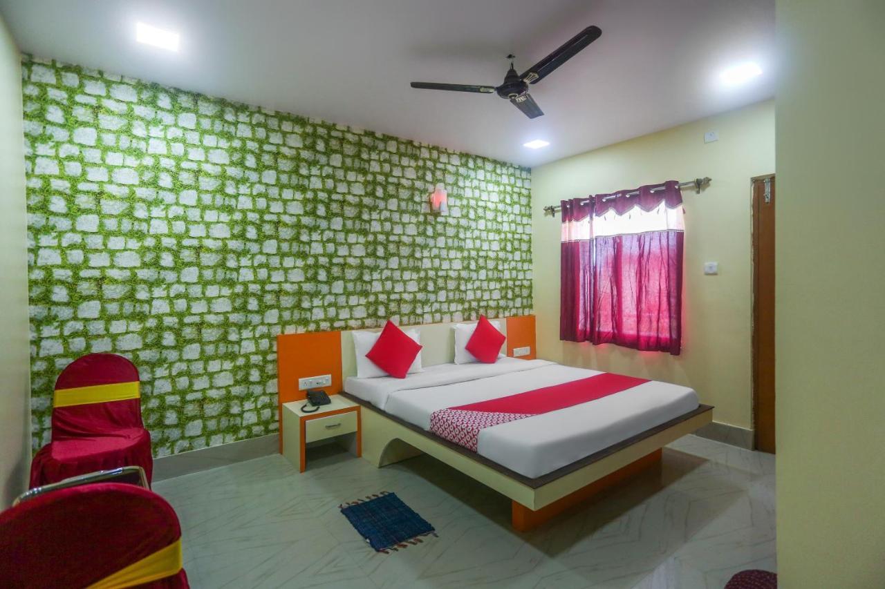 Oyo 60771 New Puri Hotel מראה חיצוני תמונה