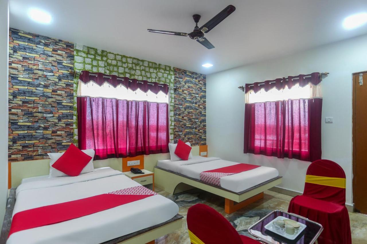 Oyo 60771 New Puri Hotel מראה חיצוני תמונה