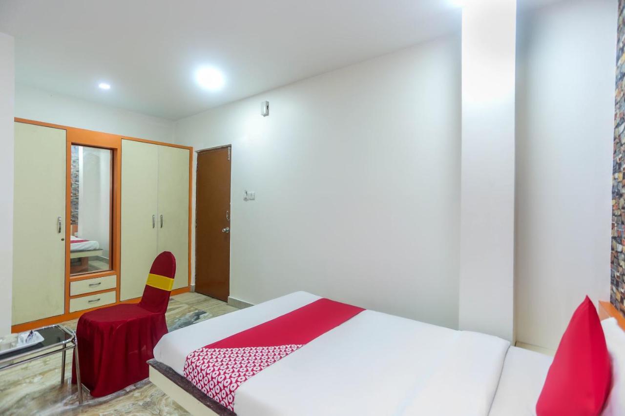 Oyo 60771 New Puri Hotel מראה חיצוני תמונה